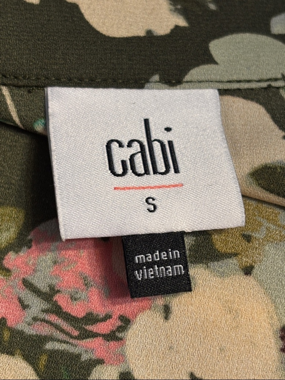 Cabi 6717 Replay Top Spring 2025 Small EUC - Picture 8 of 8